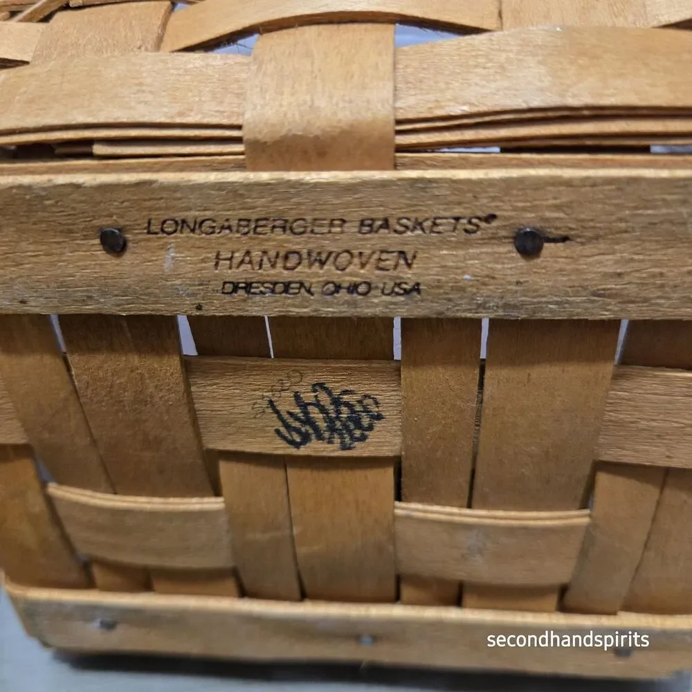 Longaberger Mother's Day Basket With Lid And Plastic Liner
